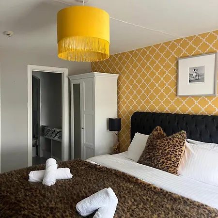 The Cornish Arms Otel